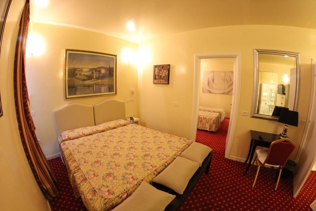 Europa Fiera Rho Hotel Phòng bức ảnh